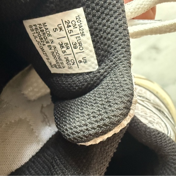 ASICS Gender Inclusive Gel-1130
Running Sneaker White/Clay Canyon Sz 7.5 - Picture 4 of 5